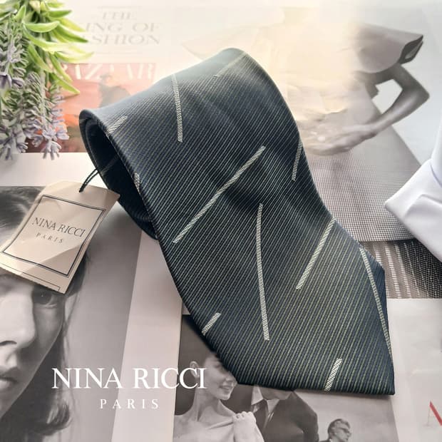 니나리치 실크 다크그린 패턴 넥타이 9.2cm 새상품 A18652
