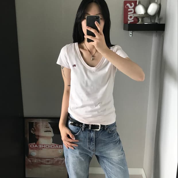 버버리 블루라벨 일본라인 기마상로고 브이넥라인 반팔티