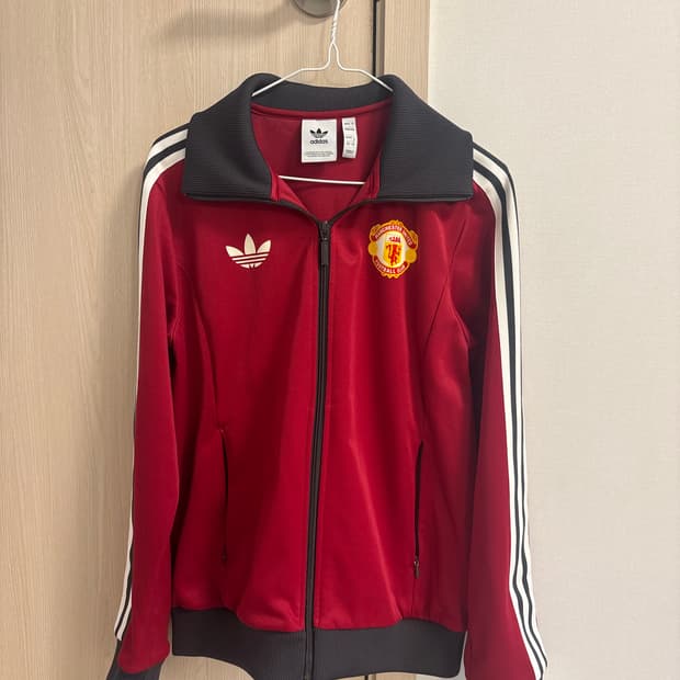 아디다스 맨유 져지 M사이즈