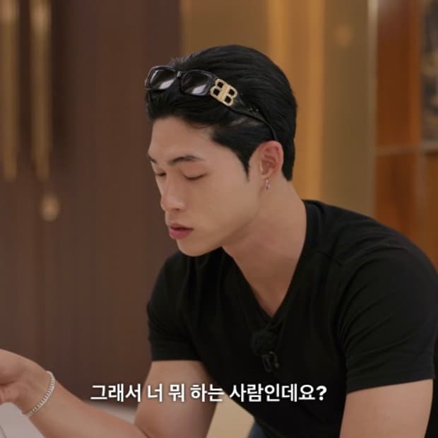 발렌시아가 선글라스