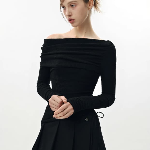 페인오어플레저 제니 오프숄더 탑 블랙