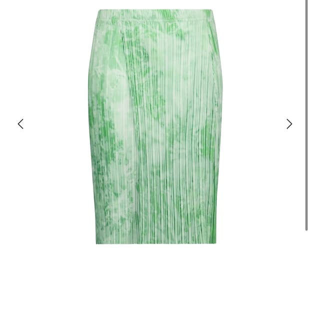 (구해요) 포코포스카 AIRY MIDI SKIRT 라이트그린