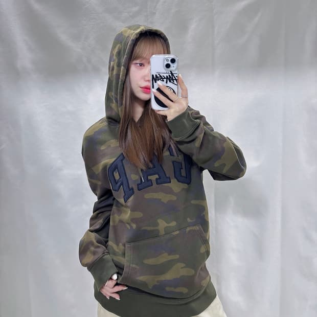 GAP 카모 빅로고 후드 