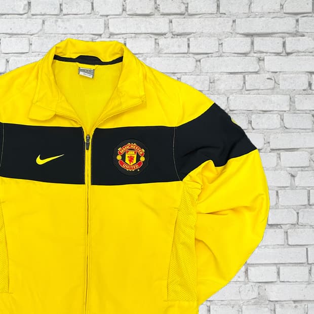 나이키 맨유 09-10 시즌 올드스쿨 옐로우 바람막이 S