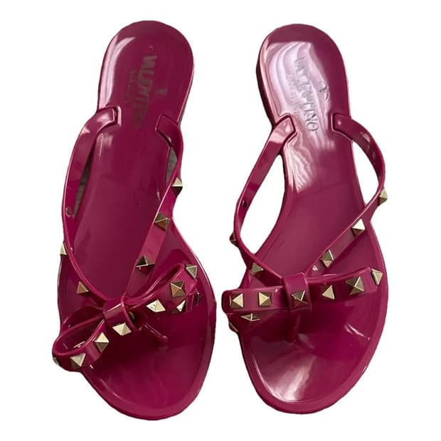 발렌티노 Valentino 락스터드 젤리 플랫슈즈 쪼리