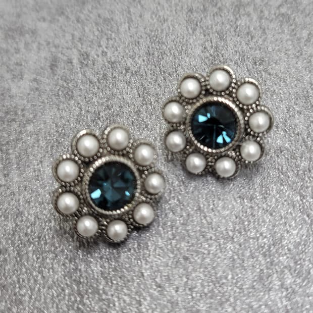 vintage earrings
