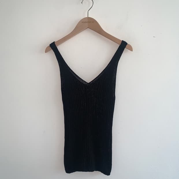 Knit v neck top