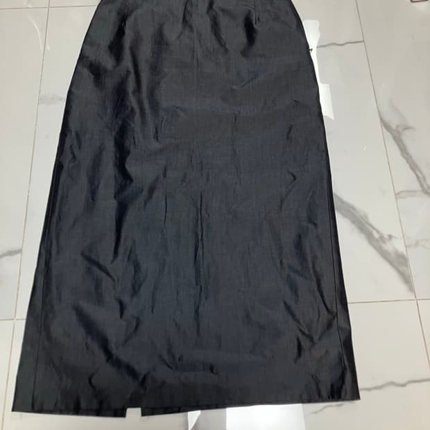 막스마라 차콜 그레이 봄여름용 코튼 미디 스커트