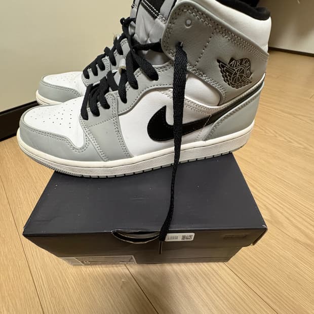 나이키 조던1 미드 라이트 스모크 그레이 260