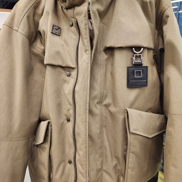 우영미 22FW 베이지 코듀라 패딩 48