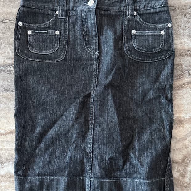 돌체앤가바나 미디스커트