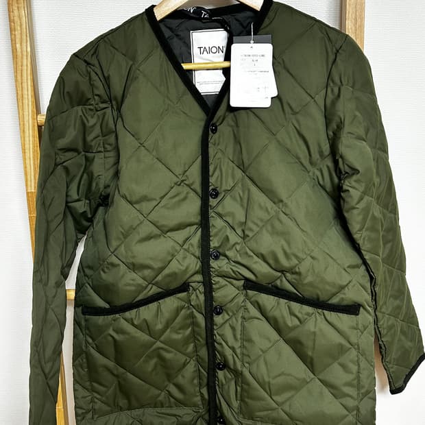 *새상품 *타이온 퀼팅 자켓 