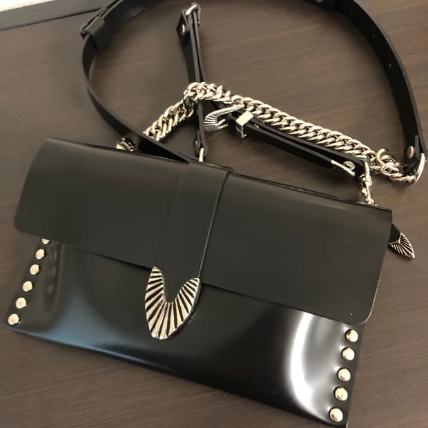 토가 레더 체인백