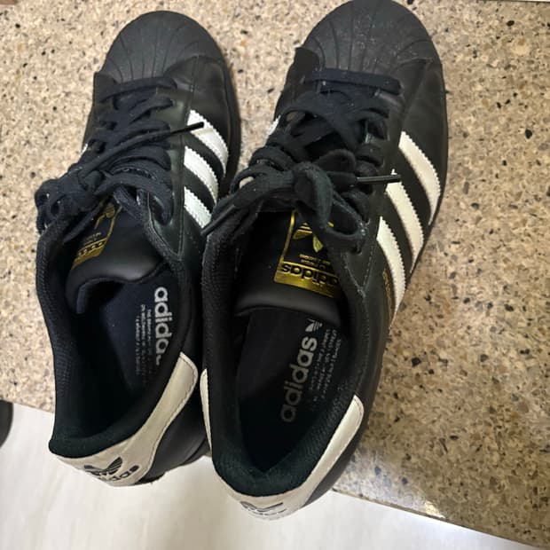 아디다스 슈퍼스타 블랙