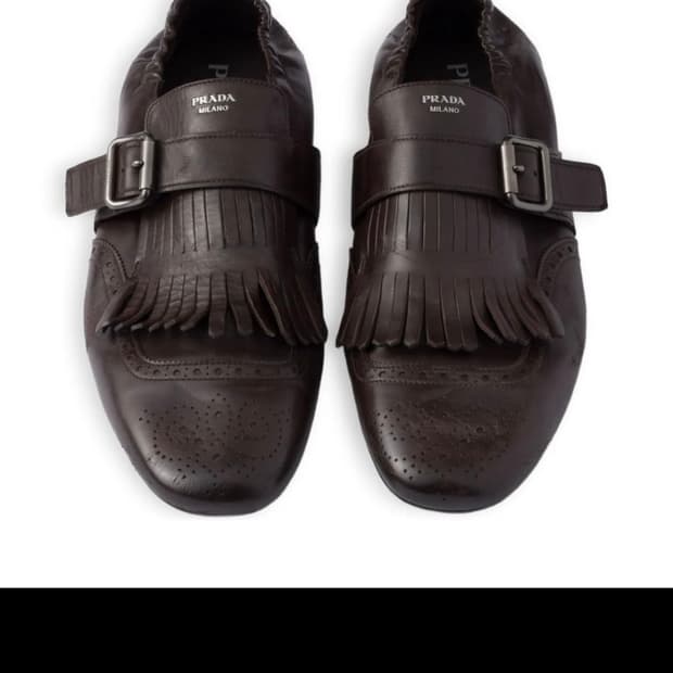 프라다 프린지 몽크 스트랩 로퍼 구해봅니다