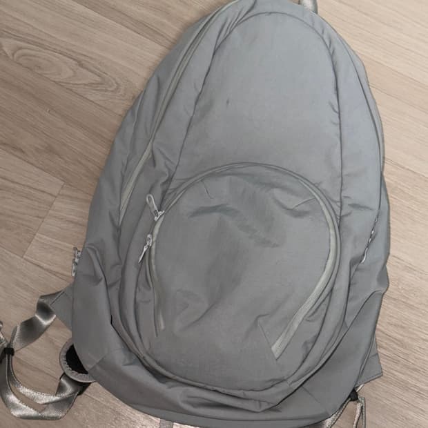 유세지 아보카도 백팩