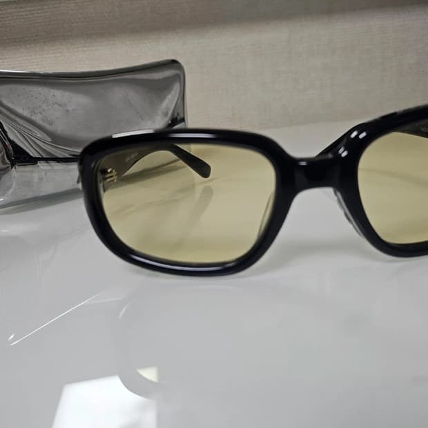 젠틀몬스터 노이저 선글라스 옐로우