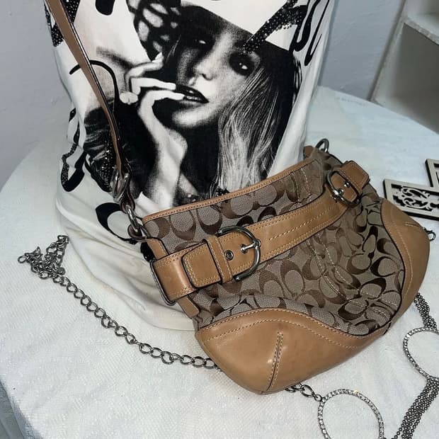 Coach 브라운 크로스백