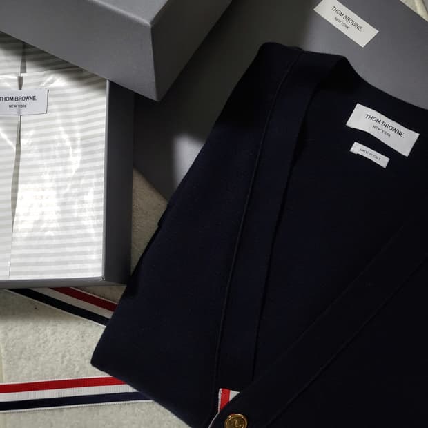 [신형/새상품급] 2 / 톰브라운 밀라노 스티치 금장 가디건 