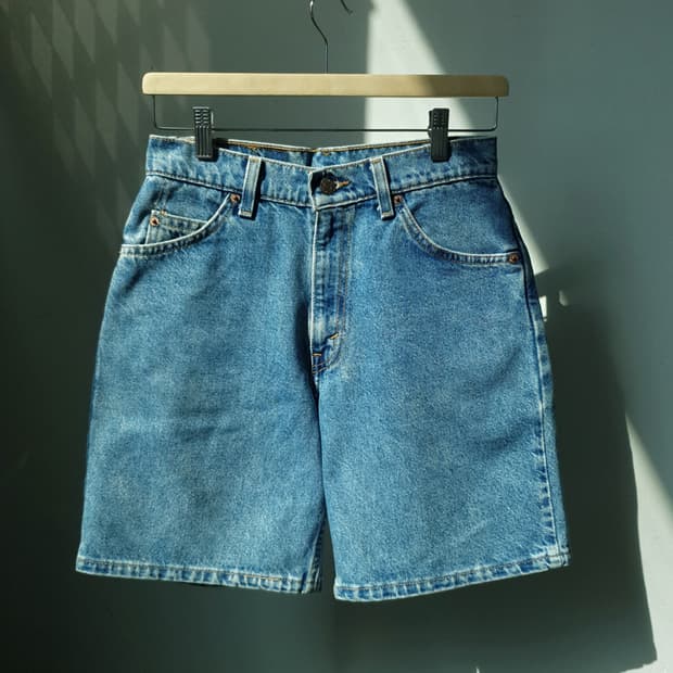 90s Levi's 950 Denim Shorts