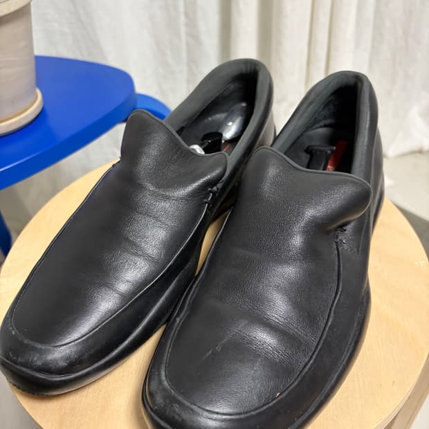 프라다 빈티지 로퍼 