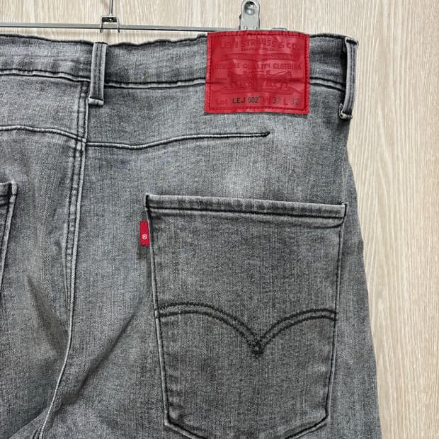 리바이스 프리미엄 엔진니어드502 데님팬츠/32/그레이