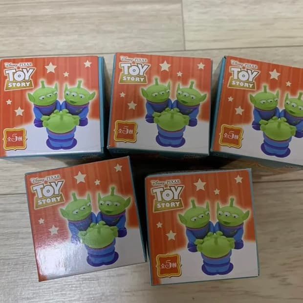 푸티토 컵위의 토이스토리 피규어 5종