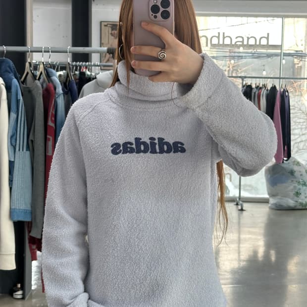 아디다스 스펠아웃 플리스 플러피니트