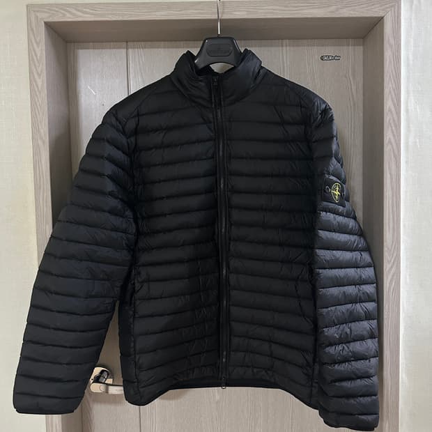 새상품급) 스톤아일랜드 룸우븐 경량패딩 XL