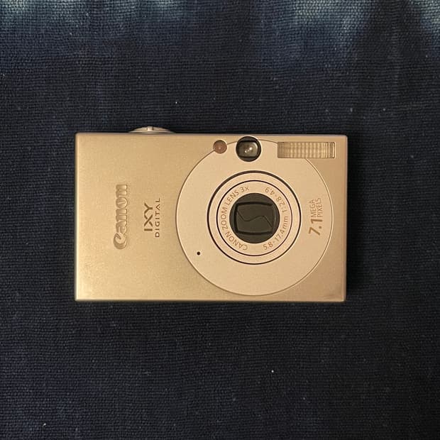 캐논 IXY 10 (익서스70)