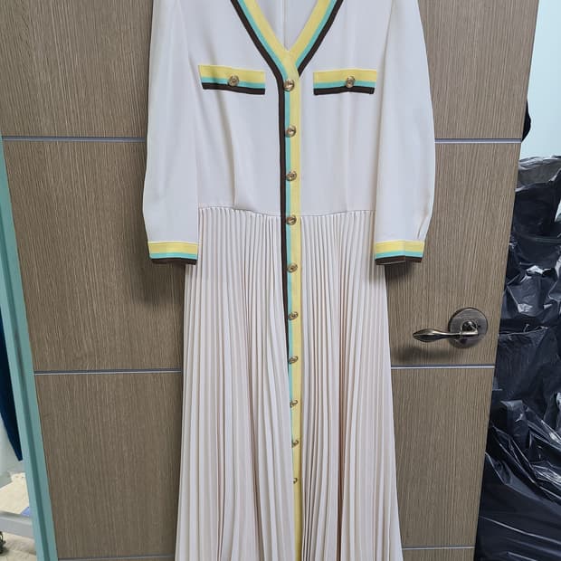 질스튜어트 뉴욕 플리츠 롱원피스