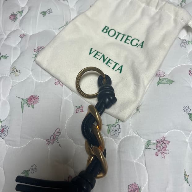 보테가베네타 키링 판매합니다!