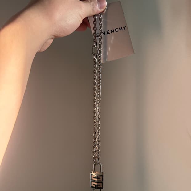 GIVENCHY LOCK & KEY NECKLACE