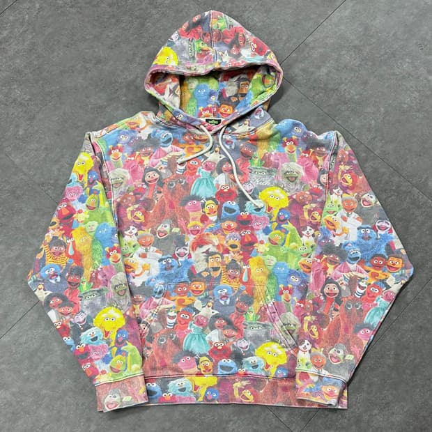 kith 후드티L  팝니다.