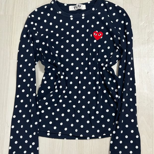 꼼데가르송 도트 네이비 롱슬리브 딱붙핏 