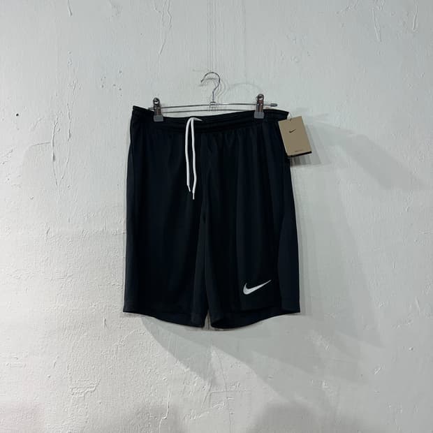 나이키 드라이핏 반바지 L