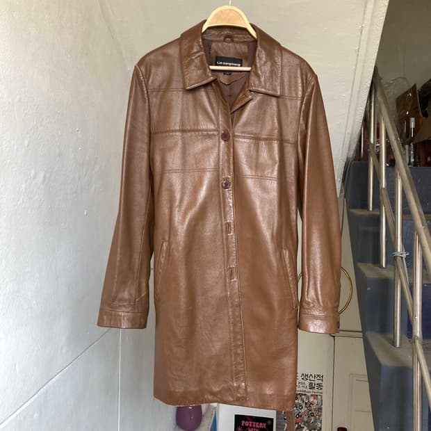 빈티지 브라운 레더 밤 코트