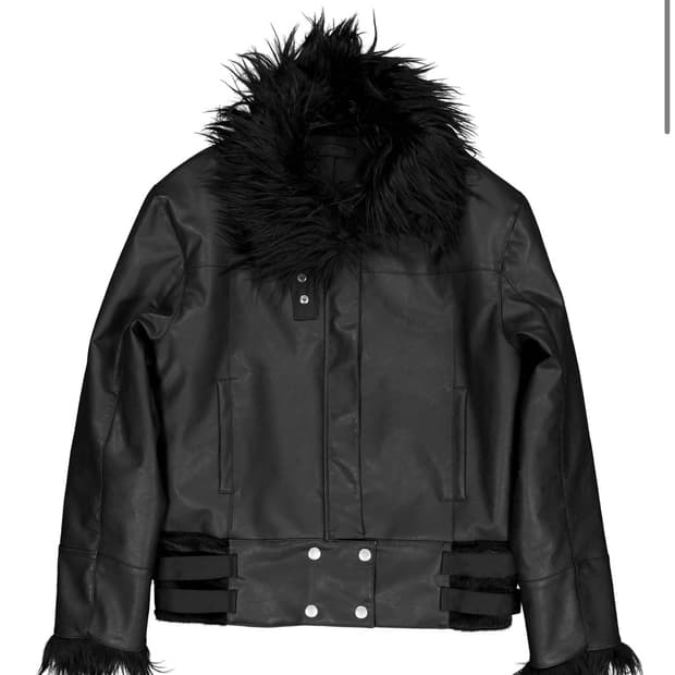 YYYY SILENT LONG-PILE FUR JACKET 2사이즈