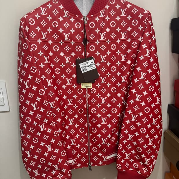 루이비통 슈프림 베이스볼 레더 자켓