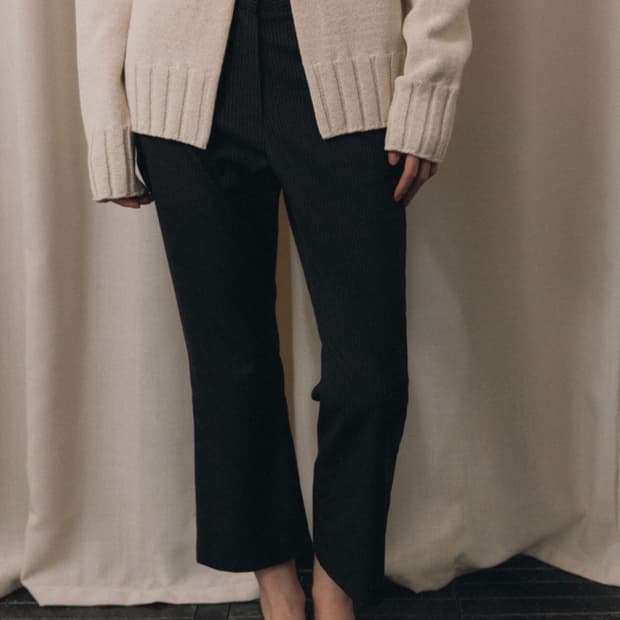 게드 STRIPE CAPRI PANTS 