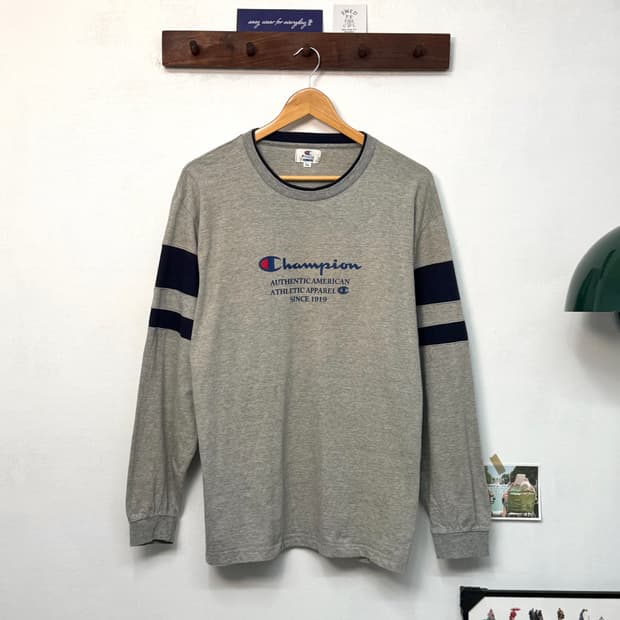00s Champion Long sleeve/T100
