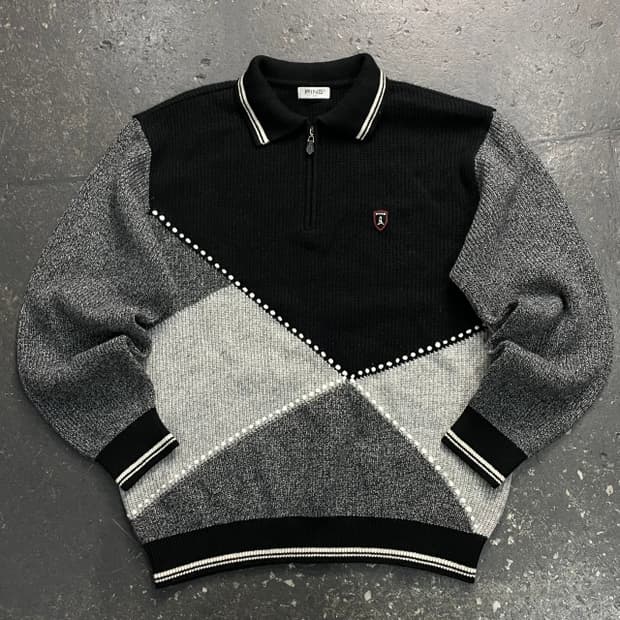 105 핑 반집업 니트 