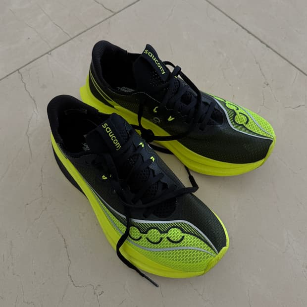 써코니 엔돌핀 프로5 런닝화(260)