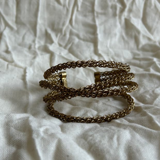 와이드 라인 뱅글