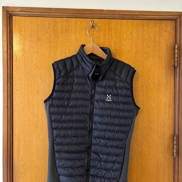 Haglofs 하그로프스 블랙 패딩 조끼