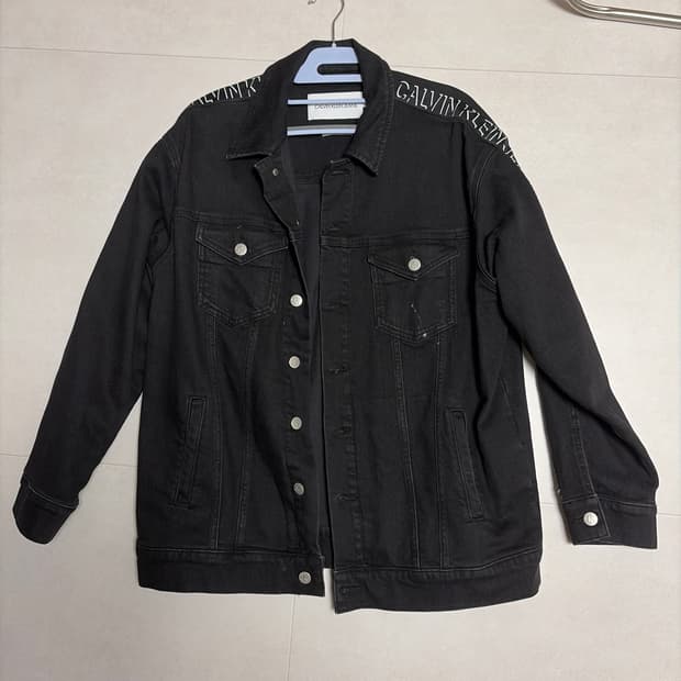 켈빈클라인 흑청자켓 팝니다