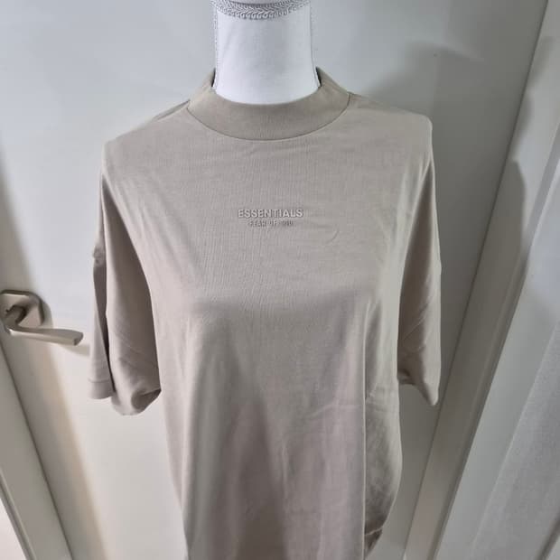 (남여공용) Fear of god silver clou 반팔