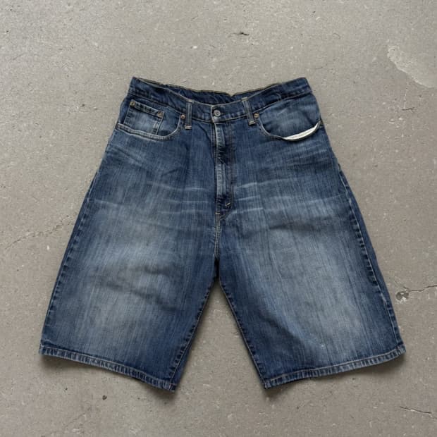 Levi’s 569 숏팬츠