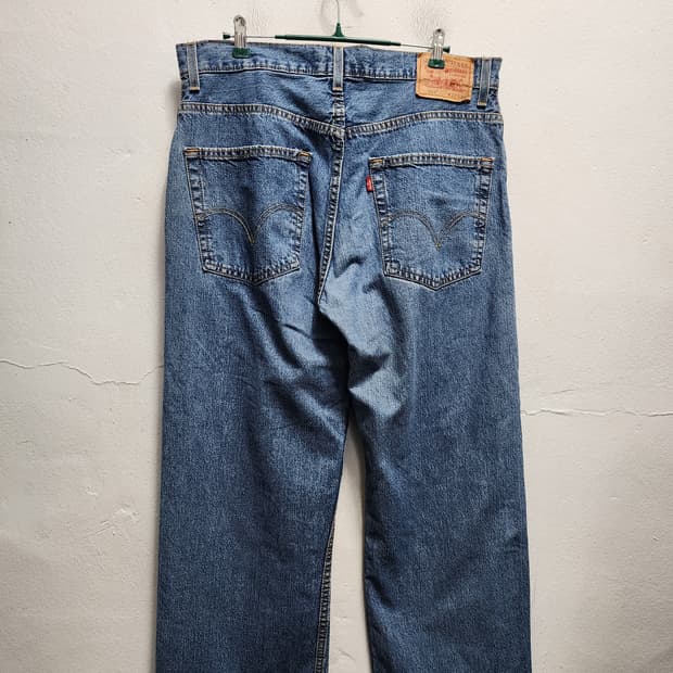 리바이스 569 루즈 스트레이트 8부 데님 