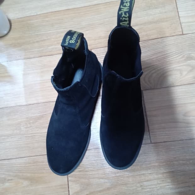 닥터마틴 스웨이드 첼시 부츠